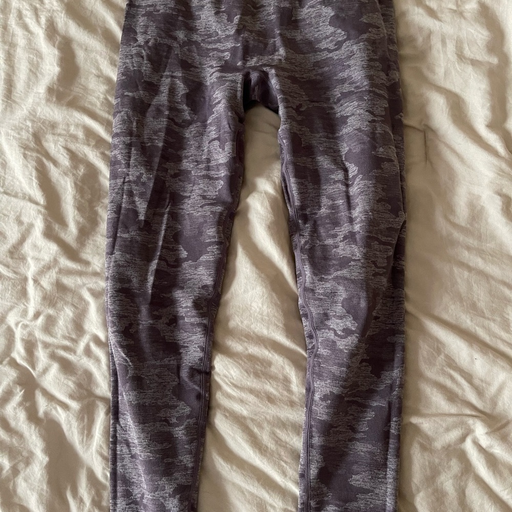 Gymshark Camo leggings. New never worn.